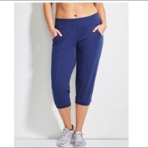Stretch Active Capri Jogger